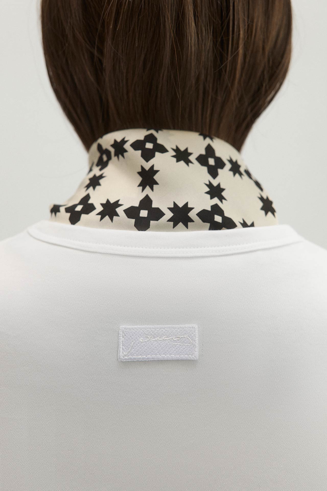 CROPPED T-SHIRT