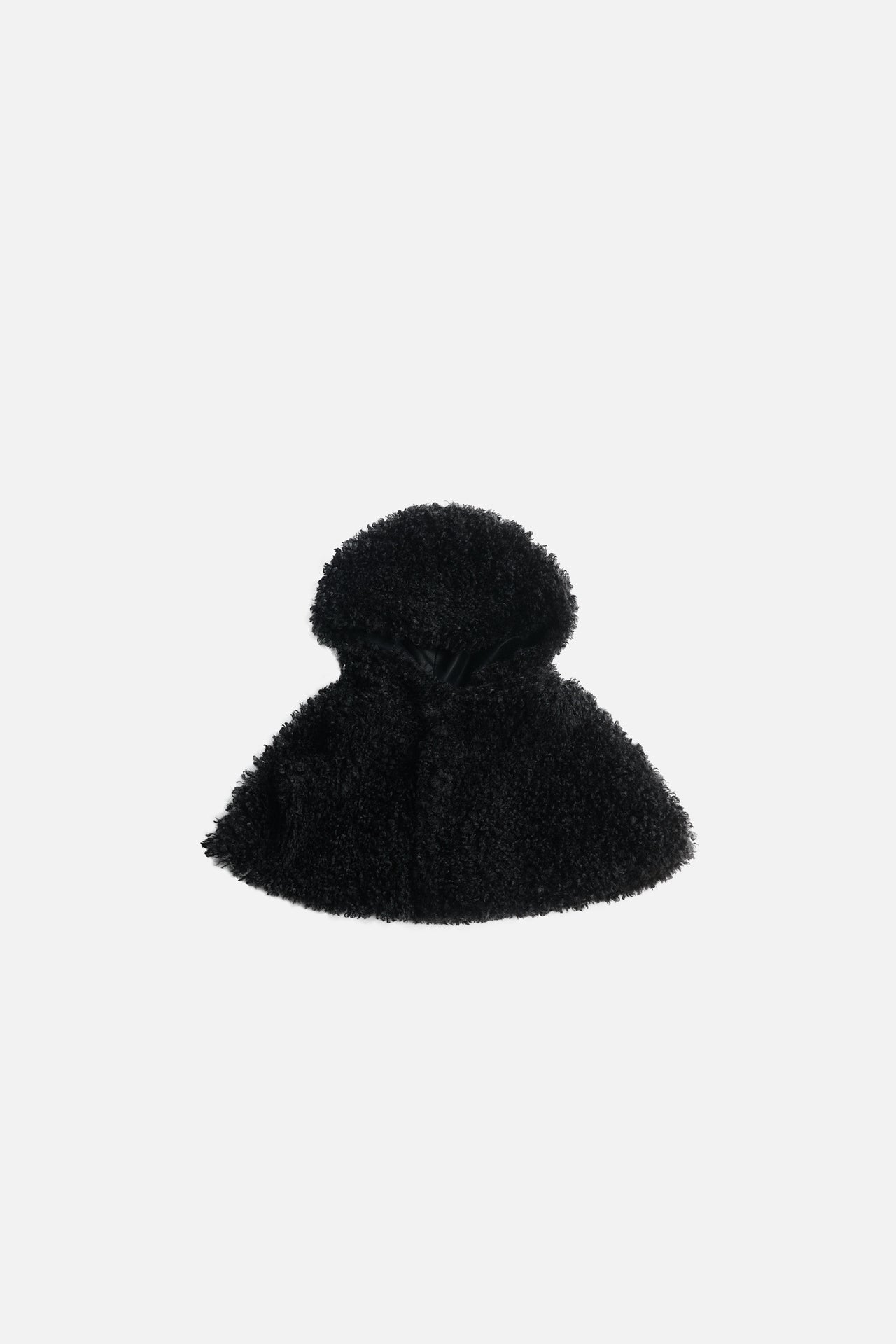 HOODED CAPE