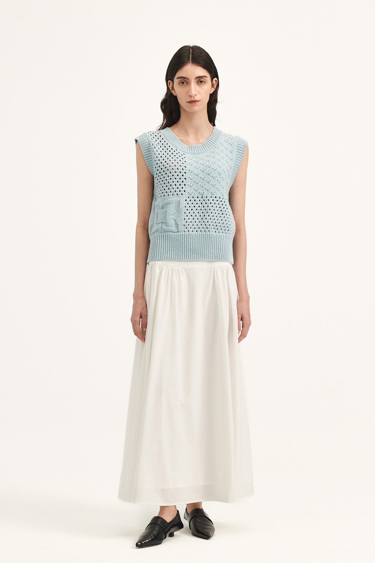 KNIT VEST