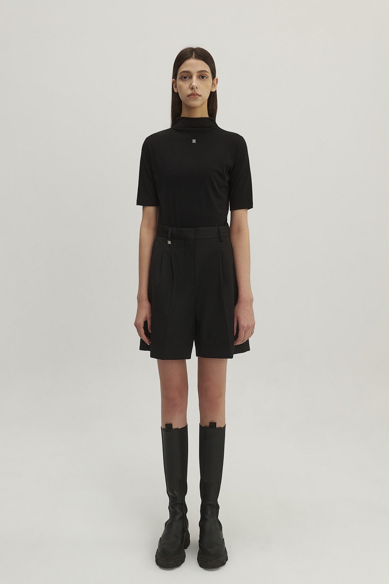 PLEATED SHORTS