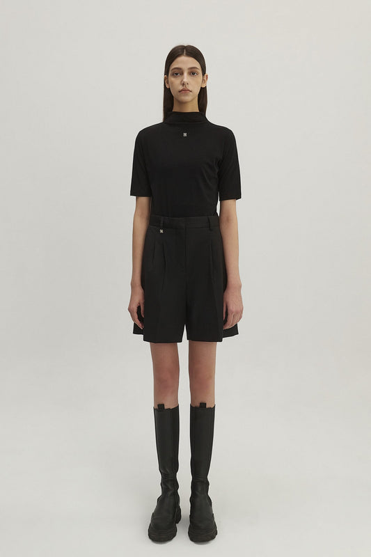 PLEATED SHORTS