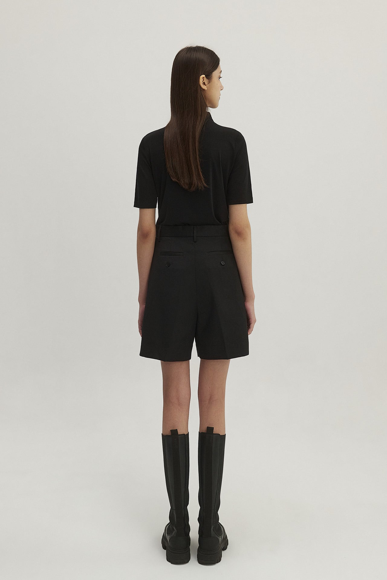 PLEATED SHORTS