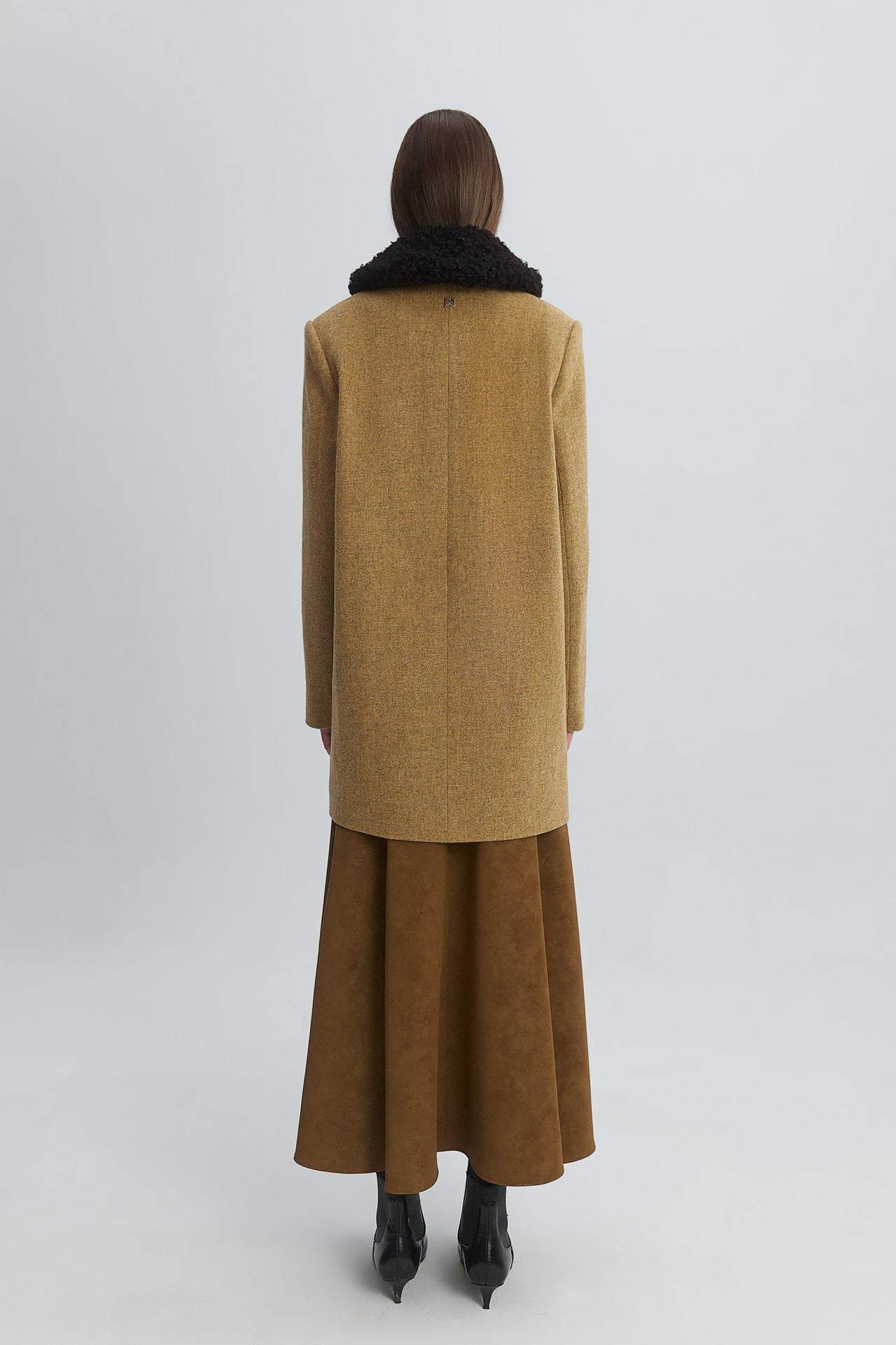 SHEARLING COLLAR