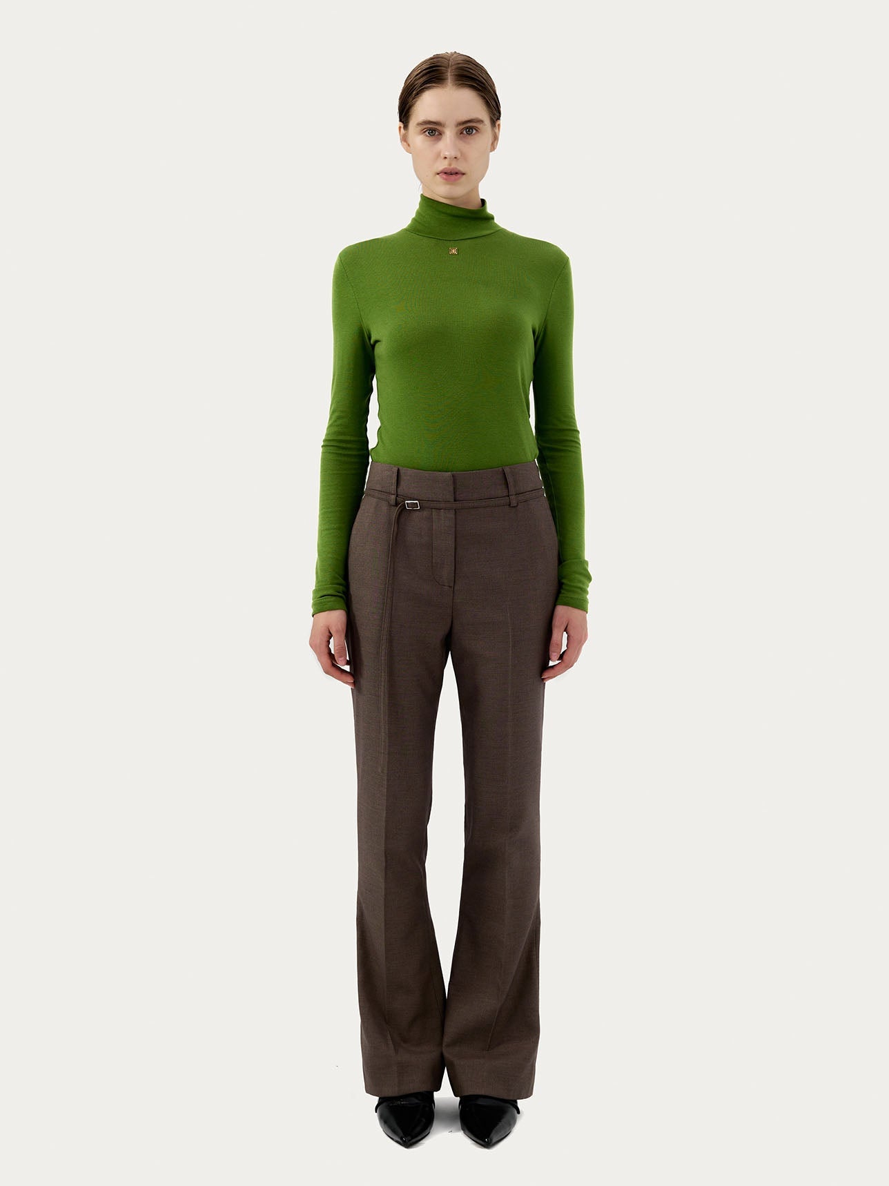 HIGH NECK TOP