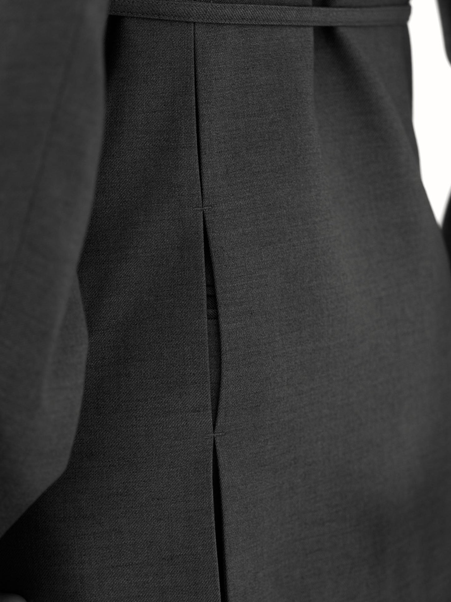 CUT-OUT BLAZER