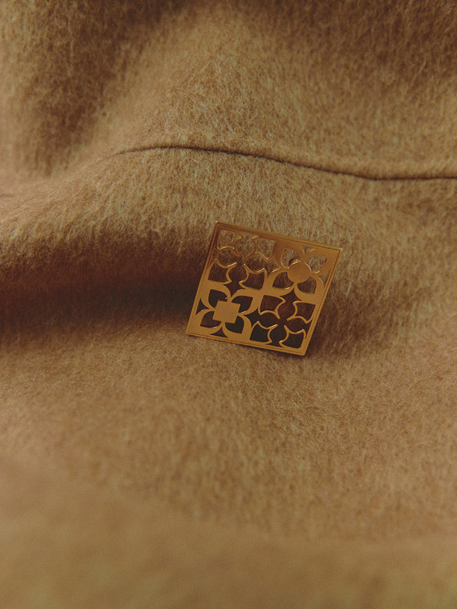 SIGNATURE LOGO BROOCH