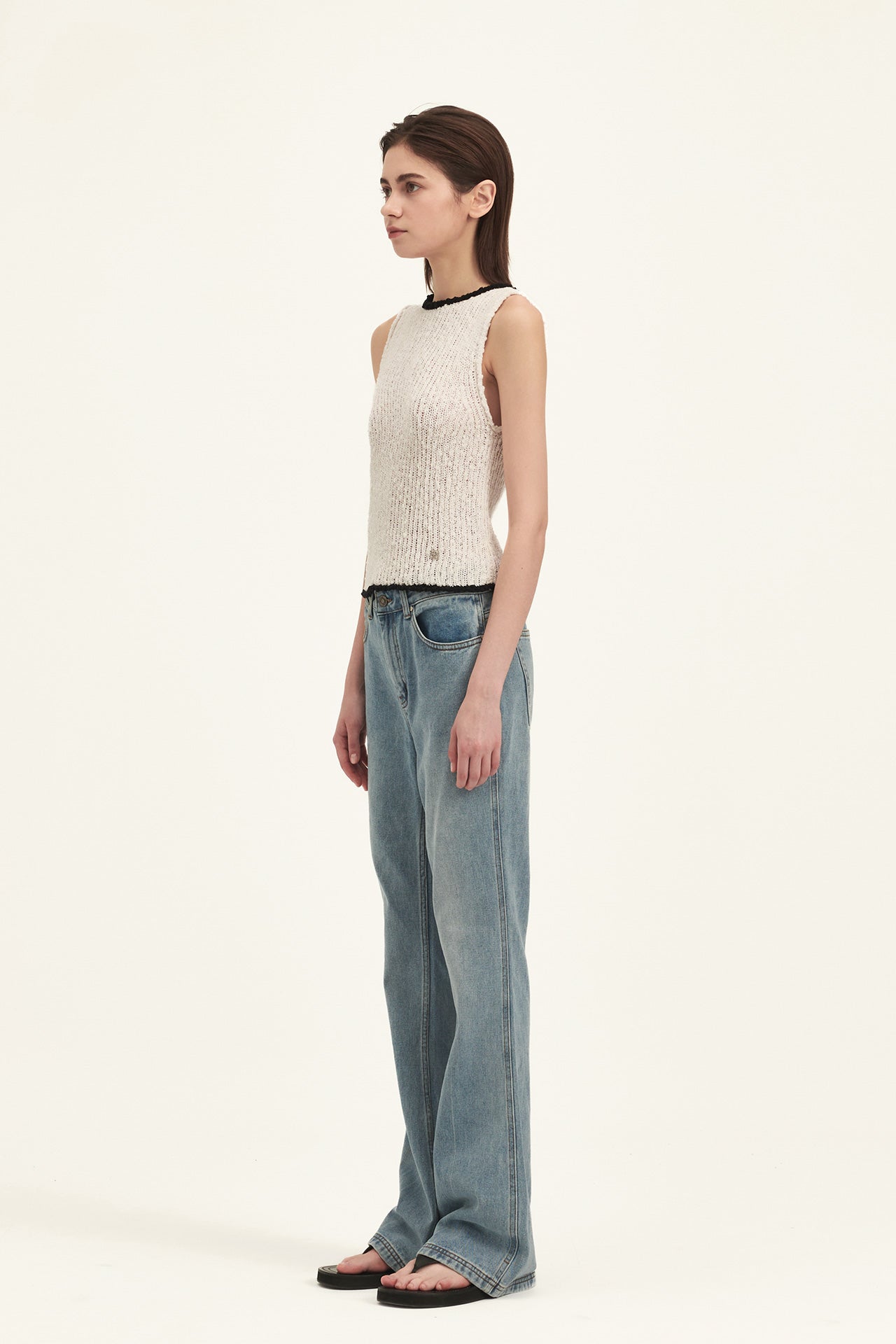 KNIT VEST