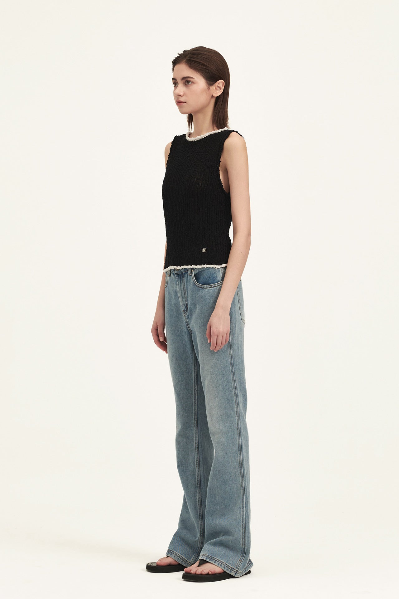 KNIT VEST