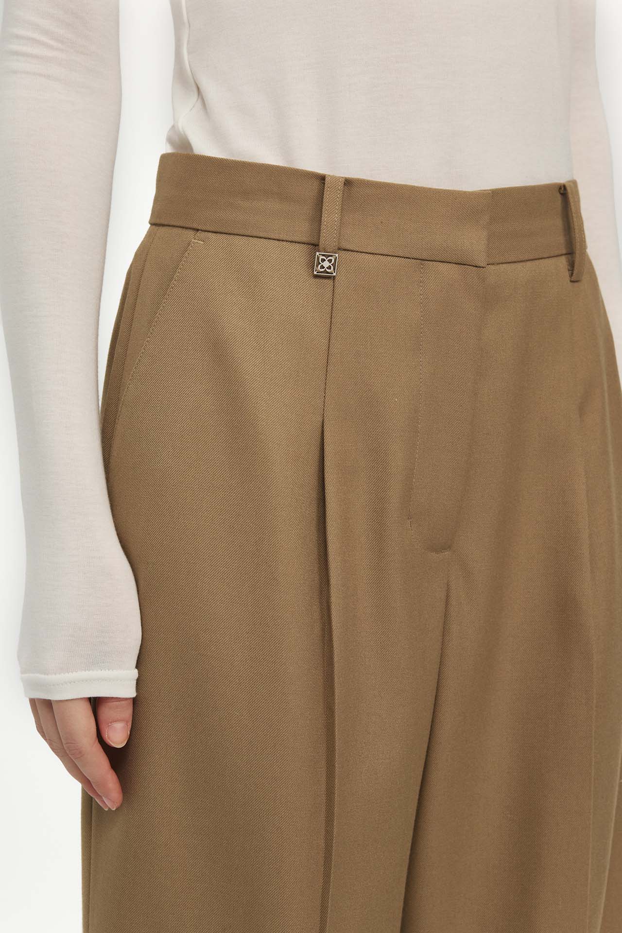 PLEATED TROUSERS