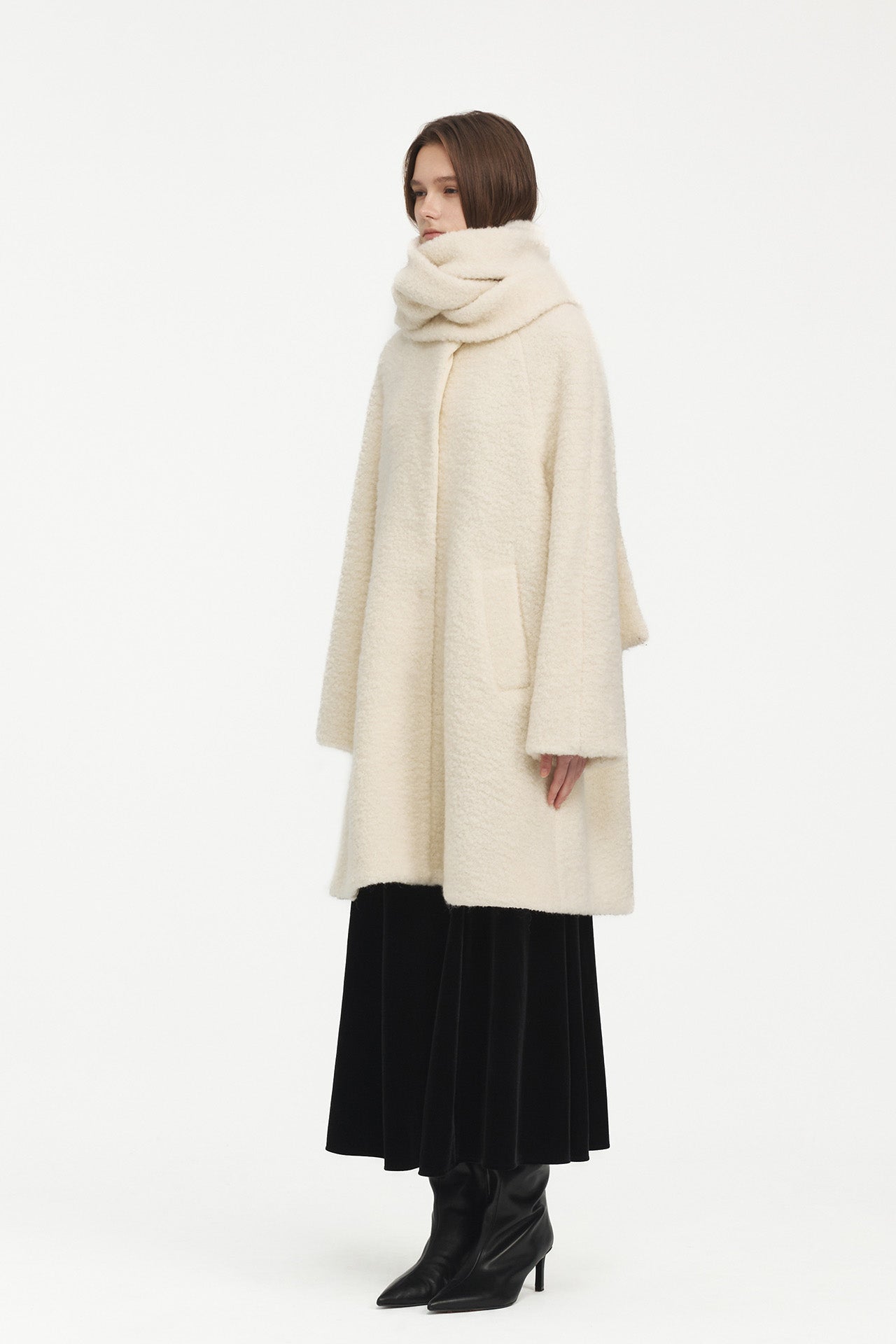 WOOL FURRY SCARF